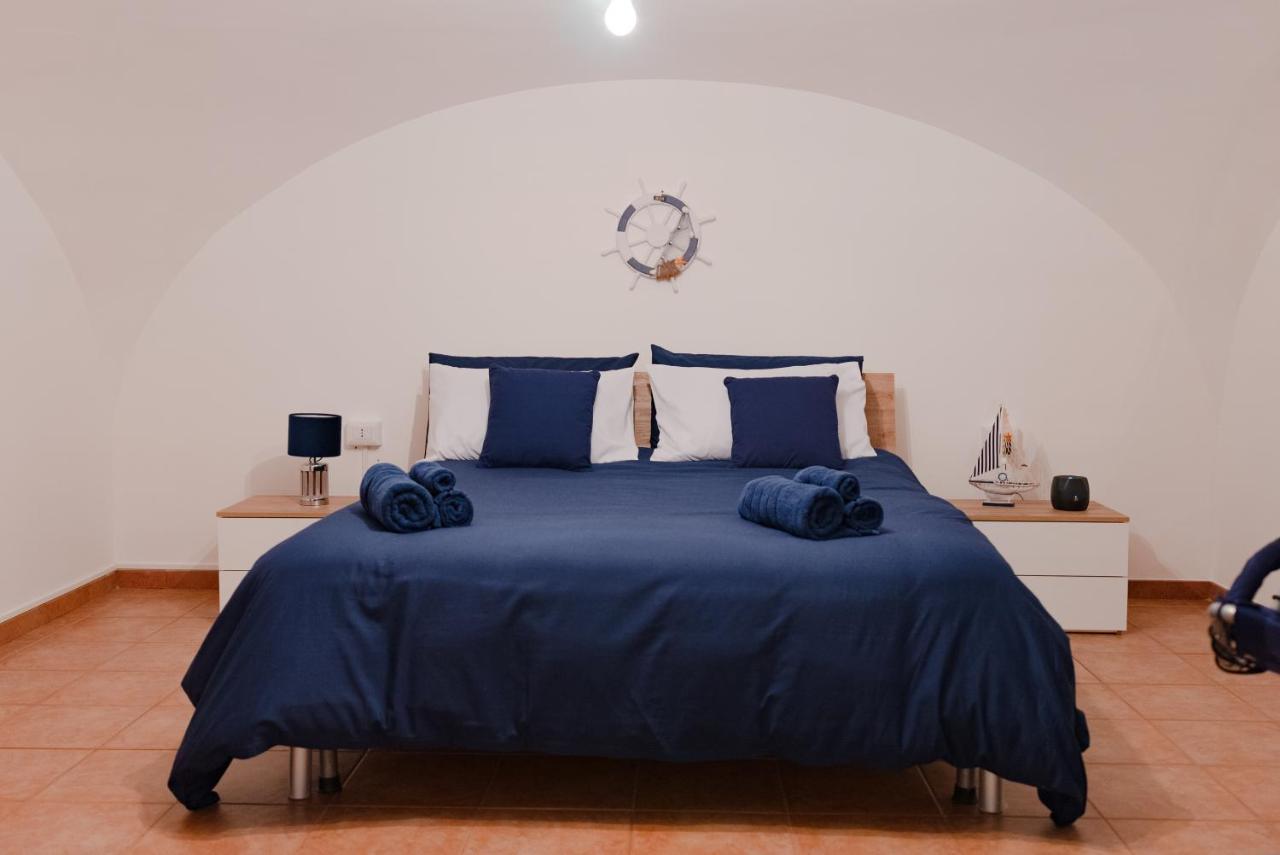 Blue Angel Oak - Apartment Bari Exterior foto